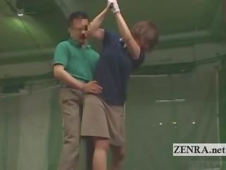 Z napisami japońskie golf huśtawka erekcja demonstration